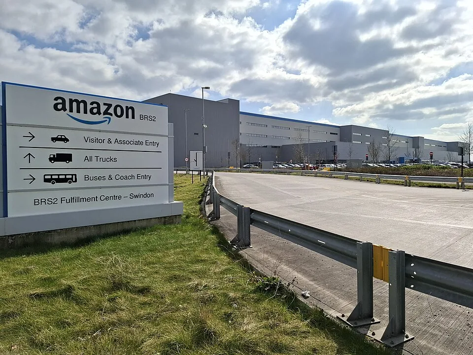 BRS2 Amazon fulfilment centre in Swindon 2025 01