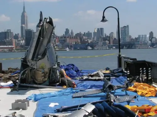 Bird Strike Killed Six on Hudson Tour — Their Copter Had a Bird-Strike Light With No Switch