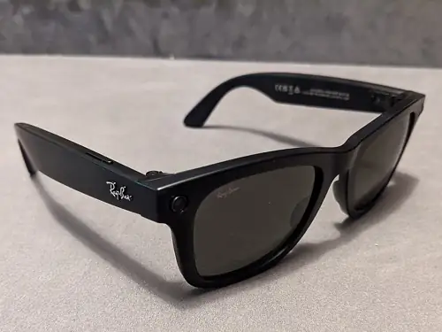 Cops Are Terrified of the Same Spy Glasses They'd Never Let You Point at Them