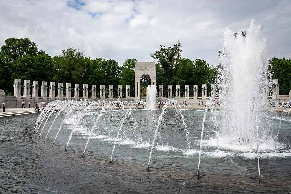 Washington 090524 WWII Memorial 02