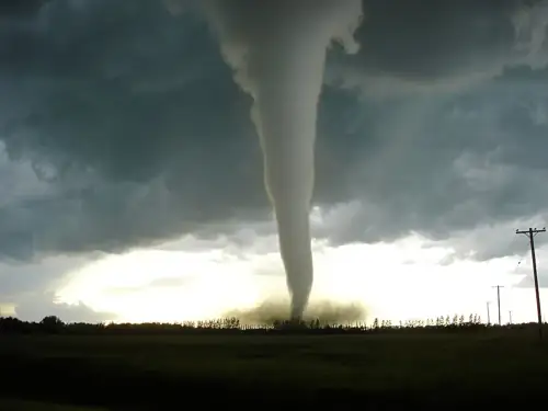 Wisconsin Tornado Flips Cars, Shreds Roofs, Knocks Out Power to 30,000