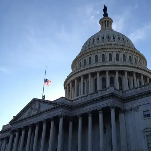 Congress Returns to a Dumpster Fire With One Less Firefighter