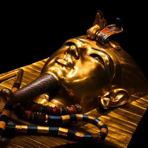 Egypt Just Dug Up an Entire Lost City, Complete With Gold Coins and a Deacon's House Church
