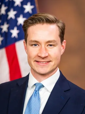 Elliot Gaiser Official Portrait