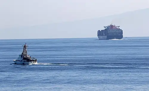 Tankers Still Trapped Near Hormuz as 'Agreement' Stays a Fantasy