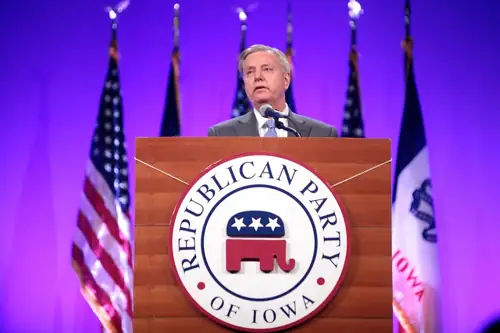 Lindsey Graham Dead at 71, Sister Sworn In to Finish His Term