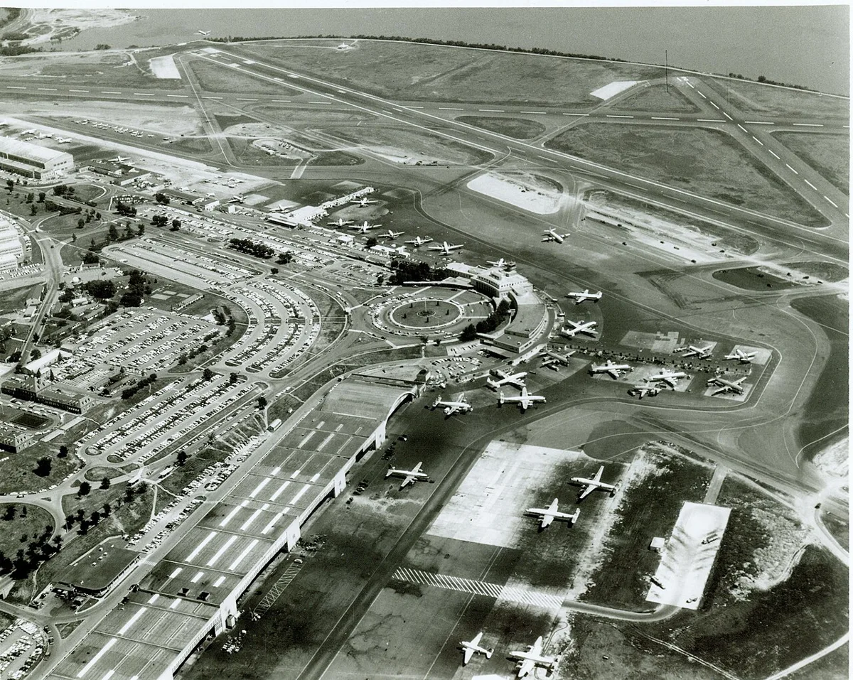 1961's Ronald Reagan Washington National Airport