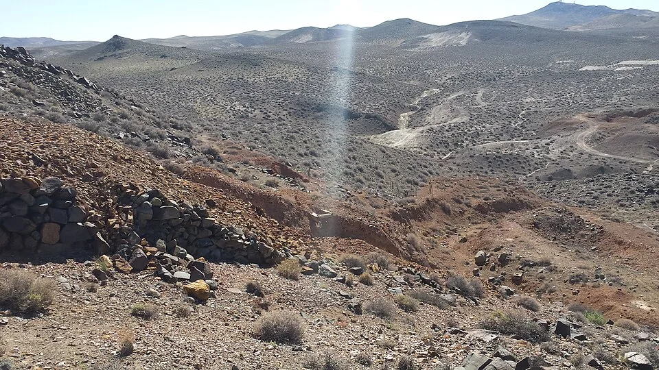 Desert Queen mine (16446656714)