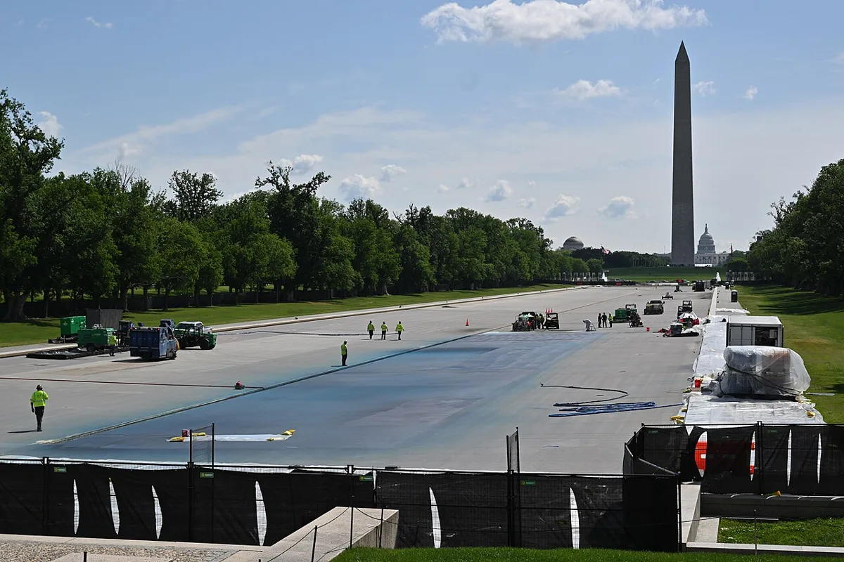 2026-04-30 Painting the Reflecting Pool Blue Washington DC 10-42-30 1