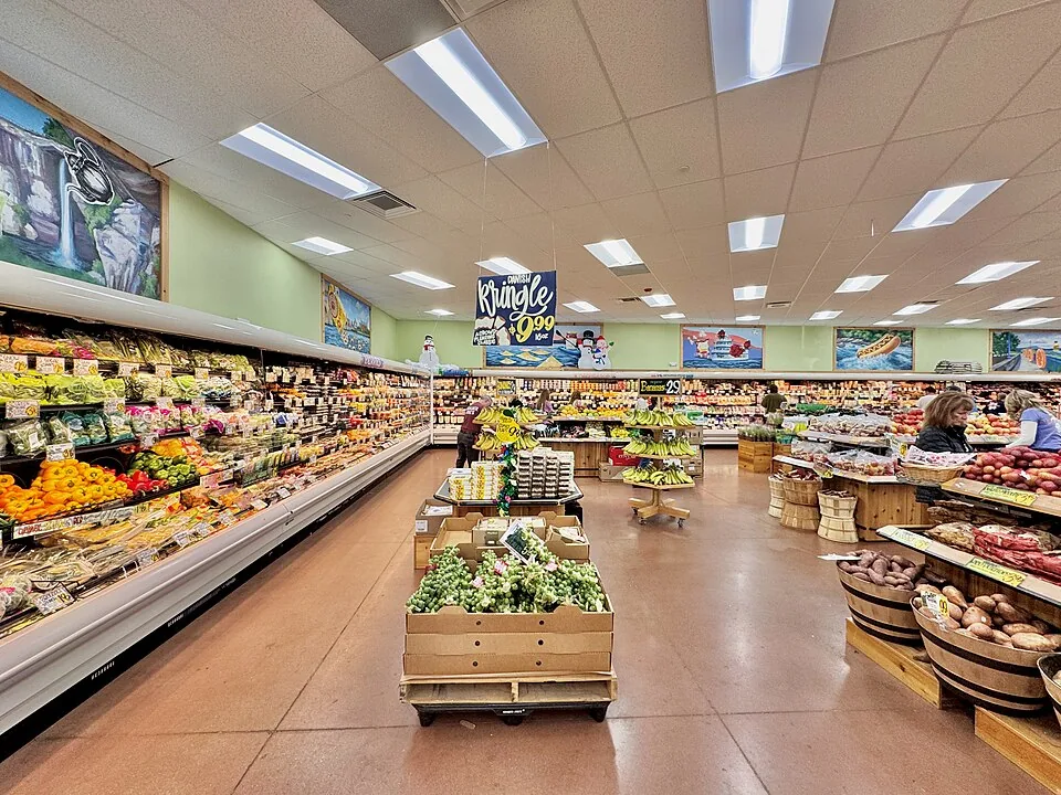 The interior of a typical Trader Joe's grocery store produce section