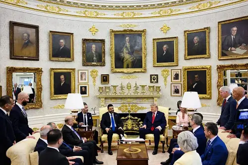 Trump Is Supergluing Gold Trim to the Oval Office at 3am and It's Costing You $1.2 Billion
