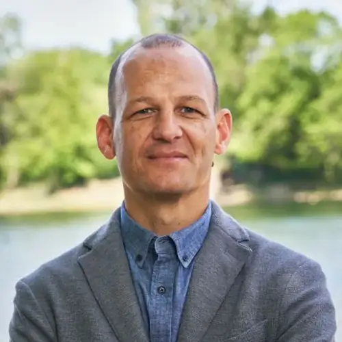 Sacramento Mayor's Hot Mic Catches Him Plotting to Ban Protesters He Legally Can't