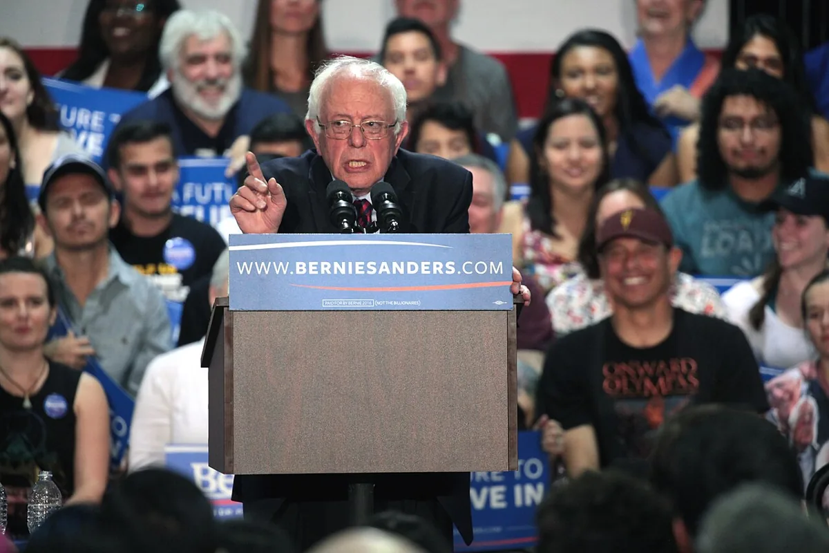 Bernie Sanders (25973750435)