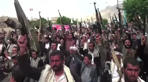 Houthis Just Seized the Strait That Keeps Saudi Oil Flowing