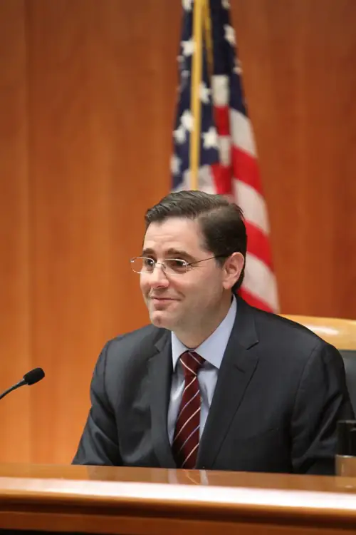 Reagan's Own FCC Chair Says Trump's ABC License Hunt Is Unconstitutional