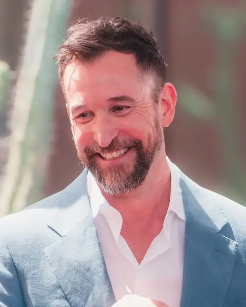 Noah Wyle Walks Out on Agency That Forgot to Tell Him His Agent Left