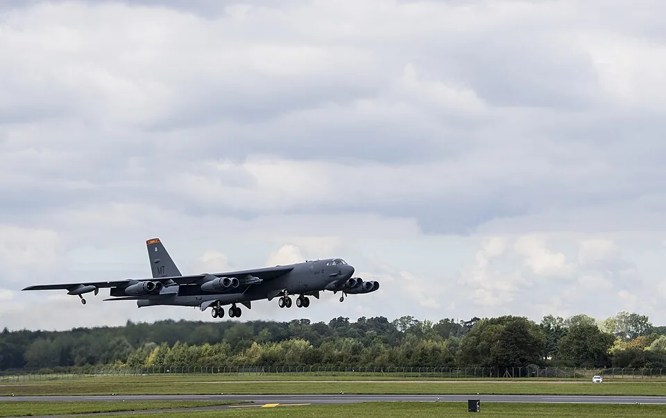 B-52H Stratofortress Take Off at Royal Air Force Fairford (6339152)