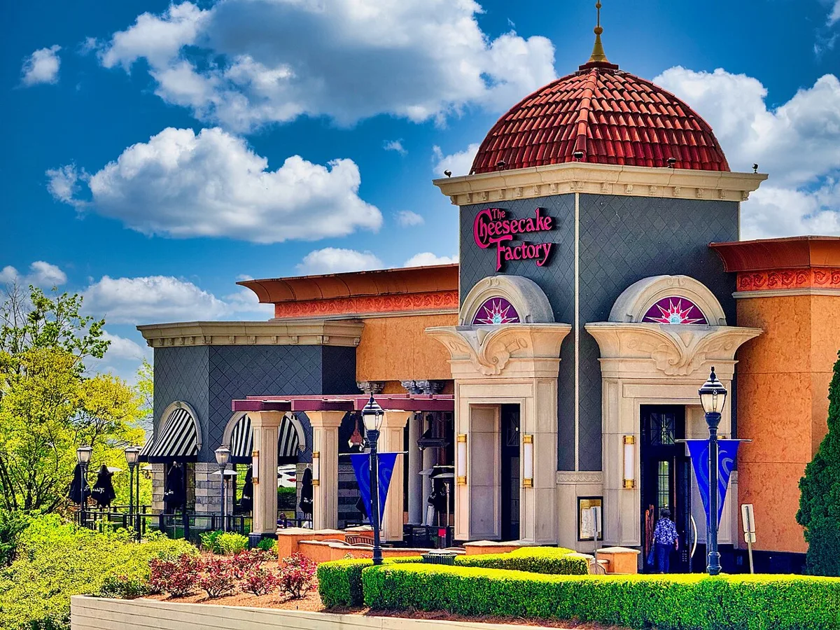 Trump Defended the Cheesecake Factory After Buying Up to $175K of Its Stock