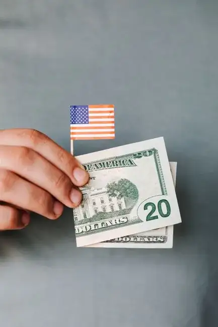 DNC Made Leaders Sign NDAs Before Talking About How Broke It Is