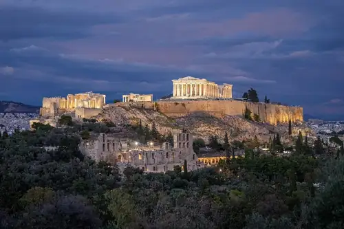 Knife Attack Outside Athens Acropolis Museum Injures Two Greek-American Tourists