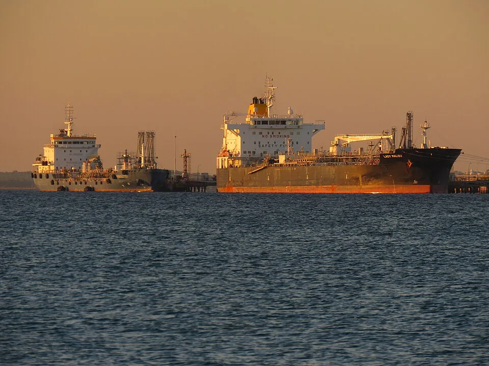 Oil Products Tanker Absolute 1 and Oil & Chemical Tanker Lady Malou at BP Oil Refinery Jetty, Kwinana, April 2022 03