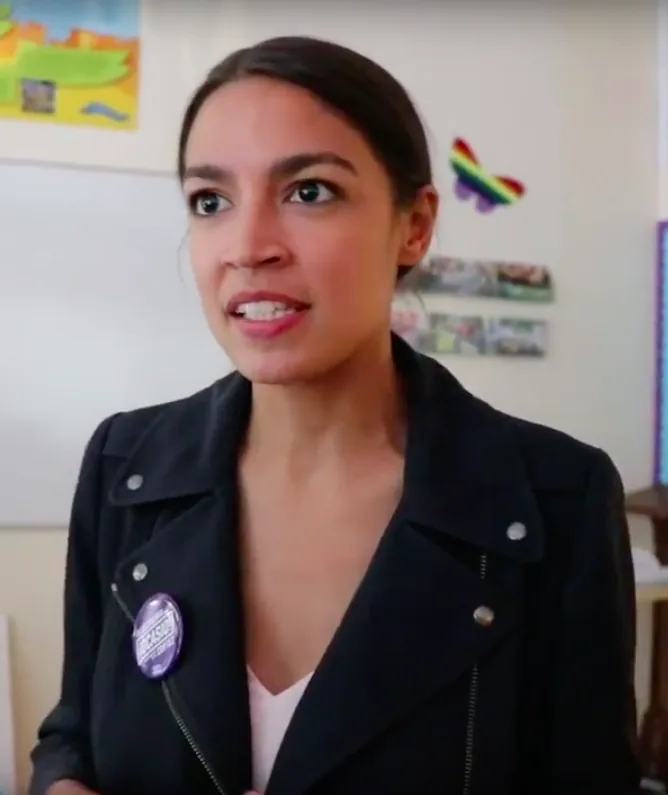 Alexandria Ocasio-Cortez speaks to El Borde