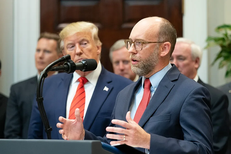 President Trump Signs Executive Orders on Transparency in Federal Guidance and Enforcement (48875629527)