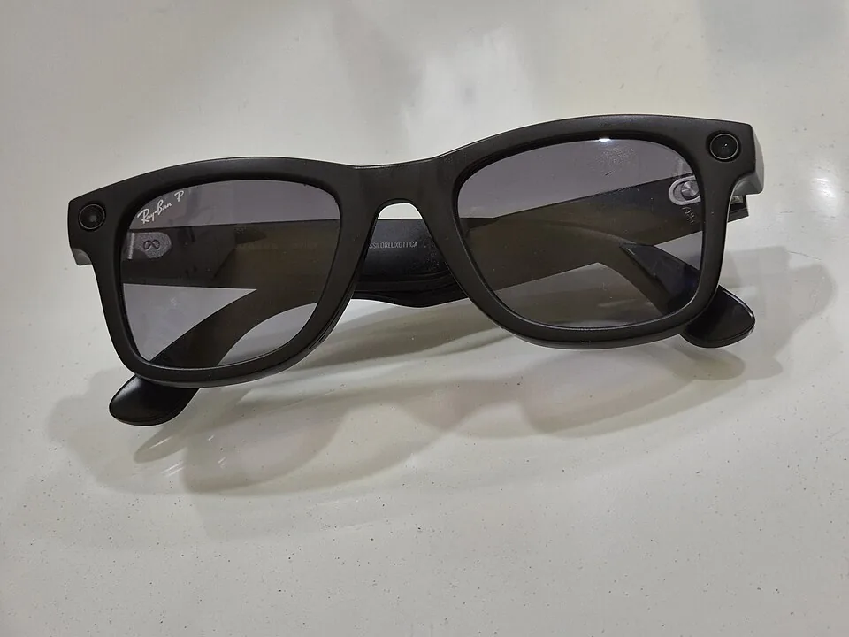 Meta's 'Fix' for Secret Filming Glasses: Trust Us, We Added a Better Sticker
