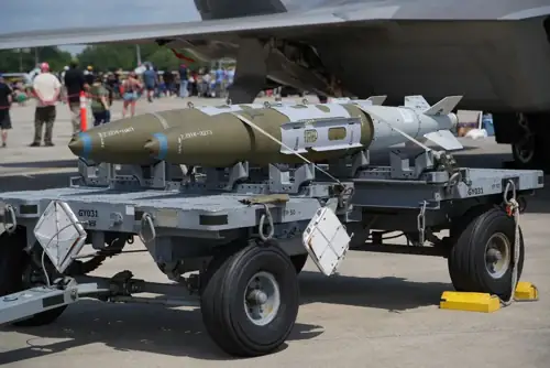U.S. Intel: Putin May Invade NATO This Fall, and We're Out of Ammo