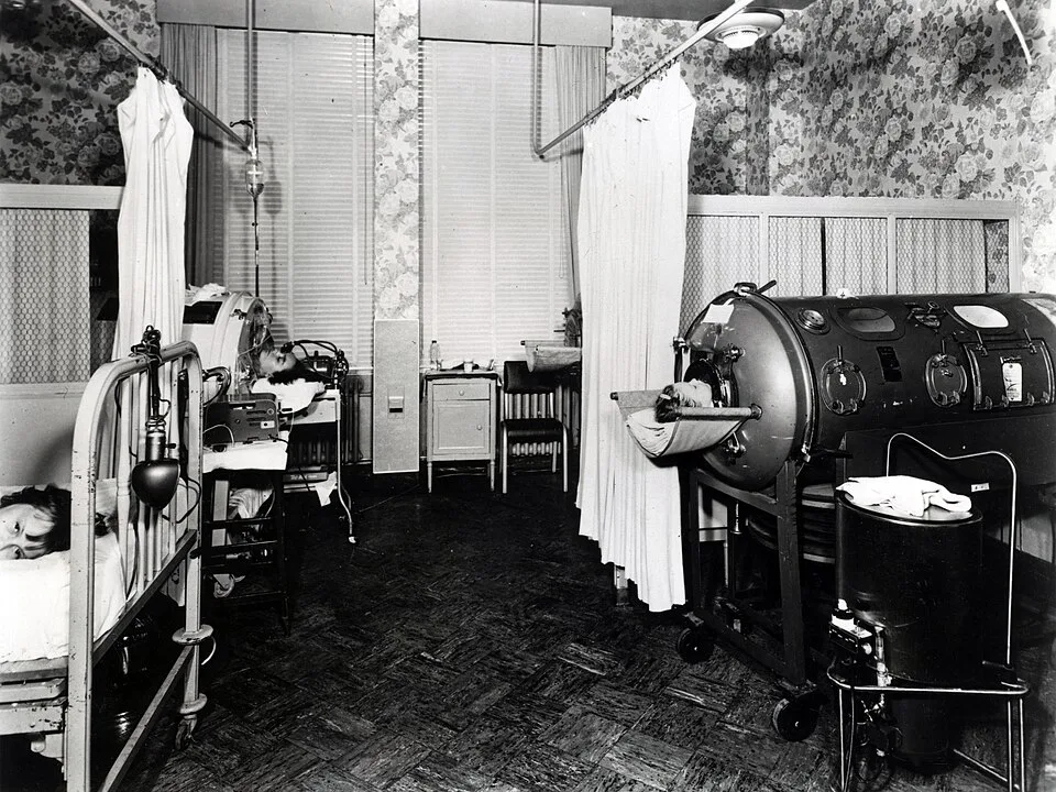 Iron Lung (061) (7184148409)