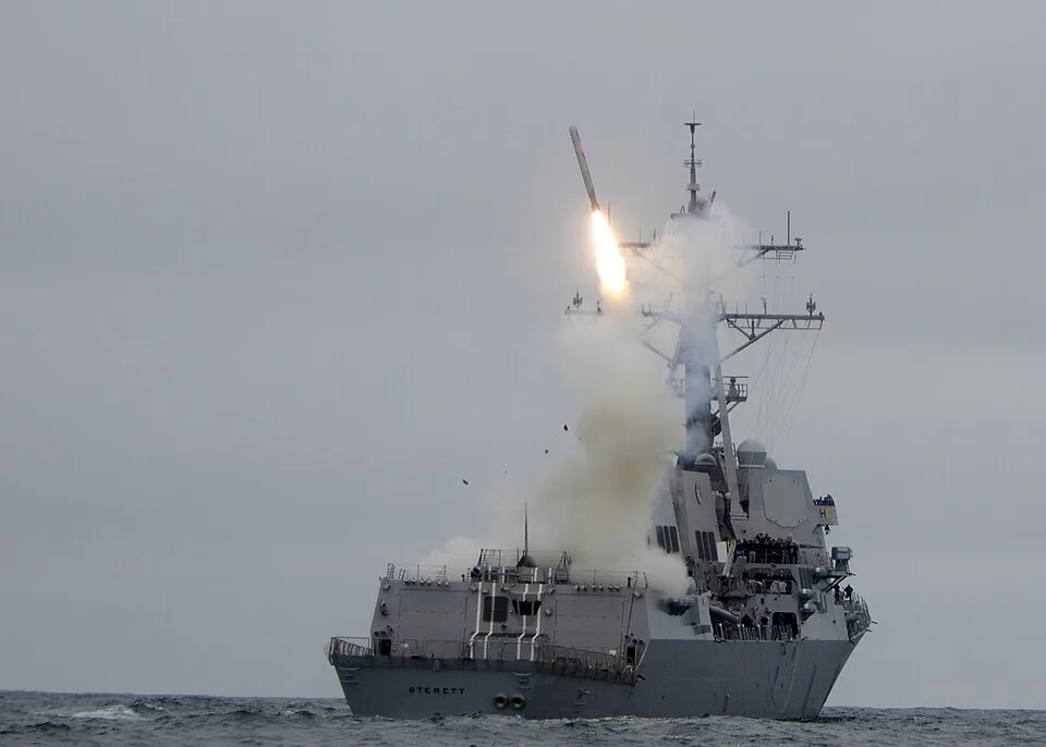 US Navy 100623-N-0775Y-028 The guided-missile destroyer USS Sterett (DDG 104) successfully launches its second Tomahawk missile