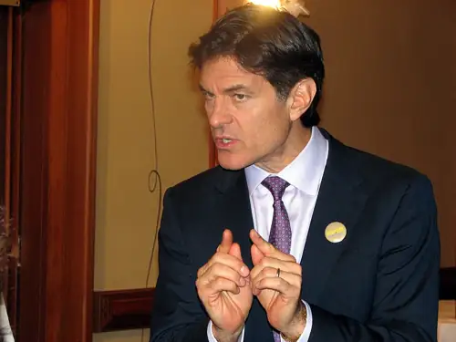 Dr. Oz Emailed Jared Kushner to Hype a Study That Just Got Flagged on 853 Ethics Violations