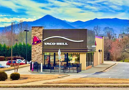Taco Bell's Lettuce Has Given 1,644 People Parasite Diarrhea