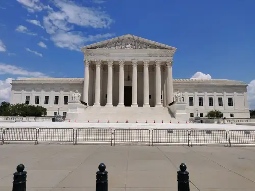 Supreme Court Won't Touch Fired NY Healthcare Workers' Vax Case