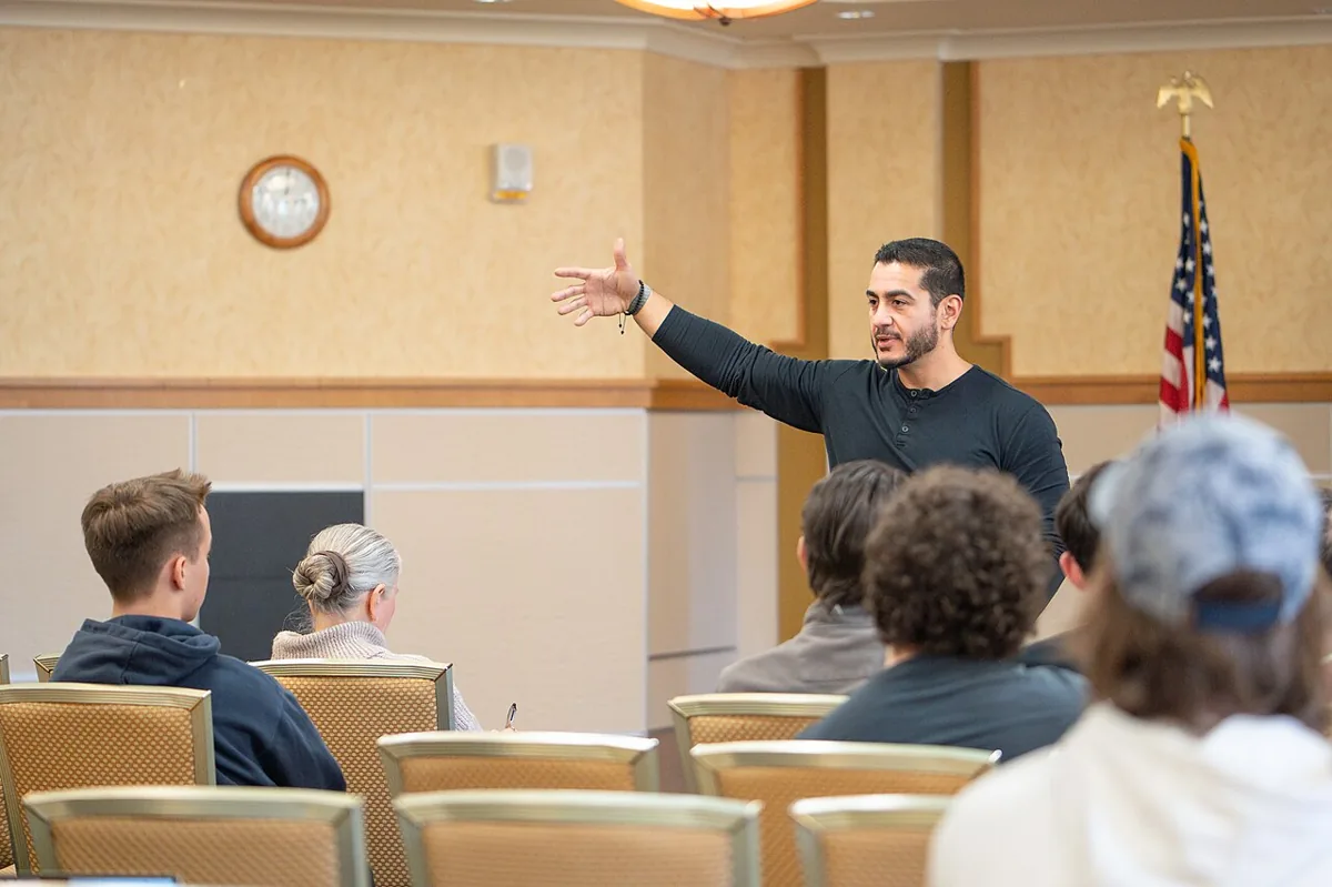 Abdul El-Sayed meet-and-greet by Conlan Houston 4