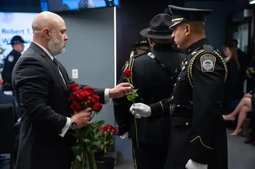 ICE Agents Say Traffic Stops Are Safer — Trump Agreed Before the Bodies Were Cold