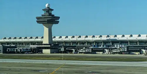 Trump's $22B Dulles Makeover Includes Gold-Mirrored Ceilings