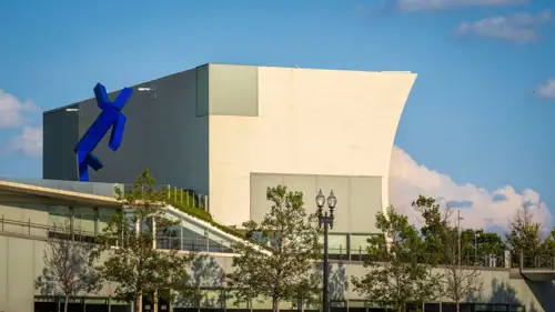 Trump's Kennedy Center Yanks 24-Foot 'Blue' Sculpture That Dared to Dance