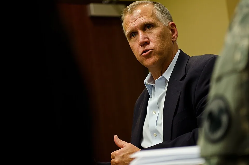 NC Sen. Thom Tillis visits Fort Bragg 150408-A-SQ484-070