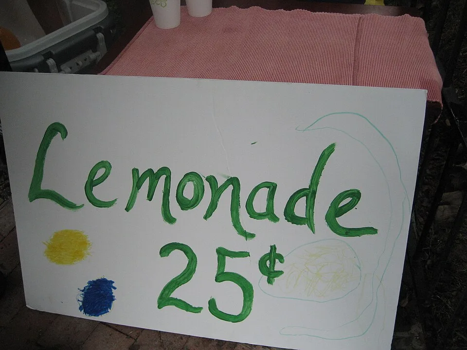 Lemonade stand (1012824169)
