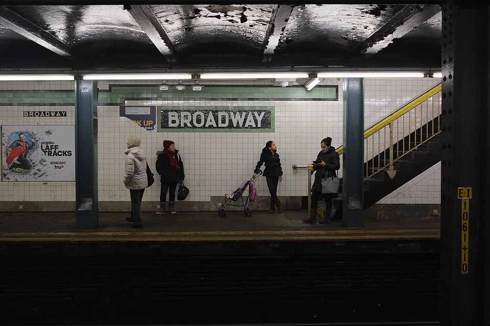 Broadway Crosstown vc