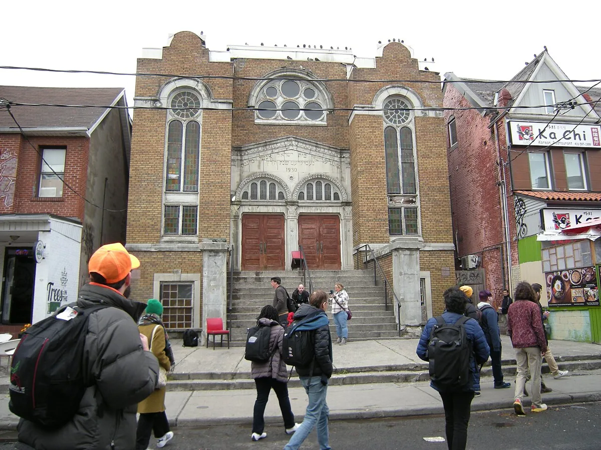 Anshei Minsk Synagogue, Toronto 01